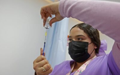 Salud evalúa vacunar en contra del sarampión en estaciones del Metro y terminales de autobuses