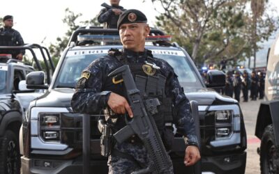 Gobernador de Chiapas impulsa iniciativa para que policías estatales porten armas de alto poder