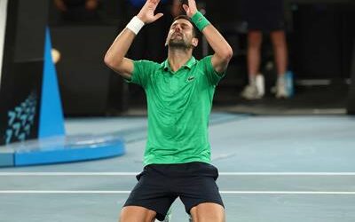 Djokovic cambia el guión, vence a Sinner y va a la final con Alcaraz