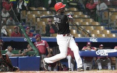 Escogido regresan ante Gigantes y toman liderato del round robin