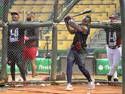 Héctor Rodríguez jugará la serie final con el Escogido