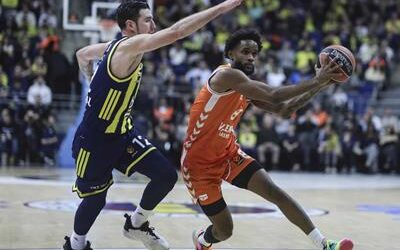 Jean Montero: anota 10 en los 2 minutos finales, Valencia pierde