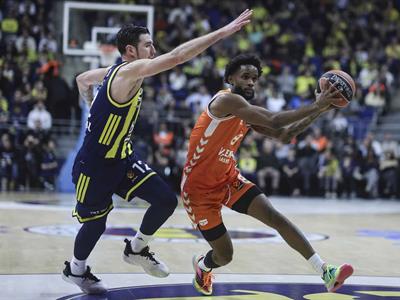 Jean Montero: anota 10 en los 2 minutos finales, Valencia pierde