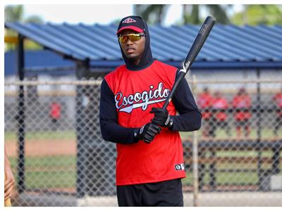 Junior Lake y la experiencia que marca el éxito del Escogido