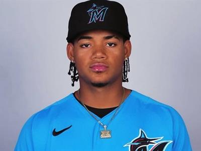 Liomar Martínez gana el premio “Oscar Taveras”