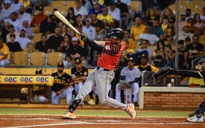 Los Toros ganan en Santiago y se quedan solos en el segundo