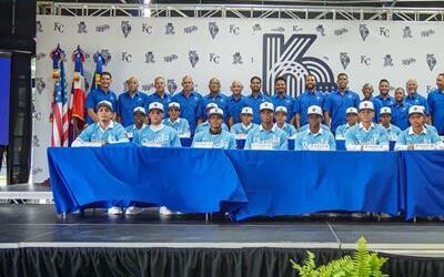 MLB: Gómez, Suárez y Lunar lideran firmas Reales de Kansas City