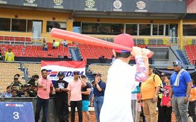 MLB: Junto a Fedom realizan clínica regional en Santiago