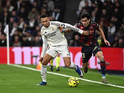 Real Madrid derrota al Levante en el debut en Liga de Arbeloa