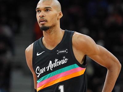 Spurs sobreviven a 55 puntos de Edwards, vencen a Wolves 126-123