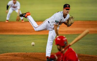 Toros borran su mala racha y siguen en 2do. al vencer al Escogido