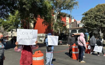 Trabajadores bloquean Eje 6 en Benito Juárez por pagos atrasados y contratos temporales