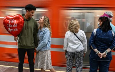 ¿Regalarás globos este 14 de febrero? No podrás ingresar al Metro CDMX con ellos
