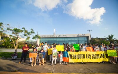 Estudiar junto a Dos Bocas: daños a la salud de estudiantes y otros riesgos; padres exigen reubicación de escuelas