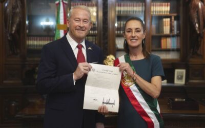 Sheinbaum recibe a Ron Johnson en Palacio Nacional tras abatimiento de «El Mencho»