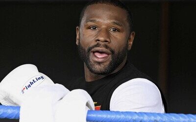 Boxeo: Floyd Mayweather anuncia que vuelve al boxeo