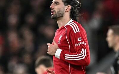 Fútbol: homenaje al tiro libre