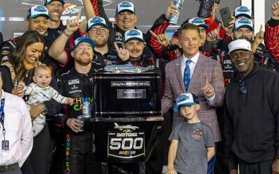 Equipo de Michael Jordan conquista Daytona
