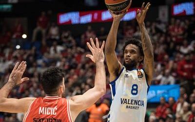 Euroliga: Un enorme Jean Montero rescata al Valencia en la pista