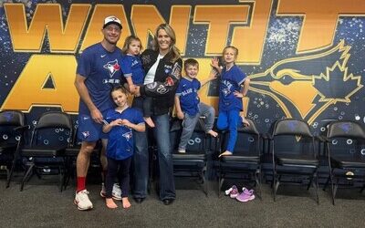 La hija de Max Scherzer pidió al equipo que lo firmaran y lo hicieron