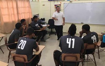 La MLB se toma muy en serio el pupitre para prospectos