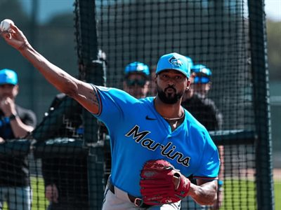 MLB: Sandy Alcántara agrega al sweeper a su arsenal