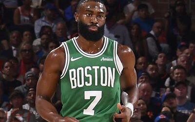 Celtics se apoyan en Pritchard y Brown para vencer a Bulls