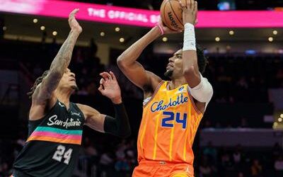 Resumen NBA: Los Hornets derrotan a los Spurs