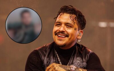 Christian Nodal sigue eliminando los tatuajes de su rostro