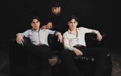 Los JE, tres hermanos que ofrecen una Serenata