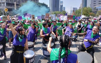 8M: miles de mujeres marchan en CDMX en contra de la violencia feminicida