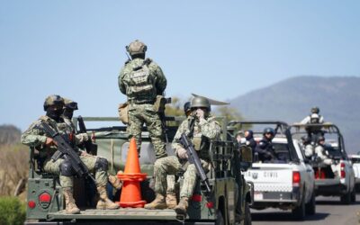 Estrategia Nacional de Seguridad: El gobierno que se aplaude solo