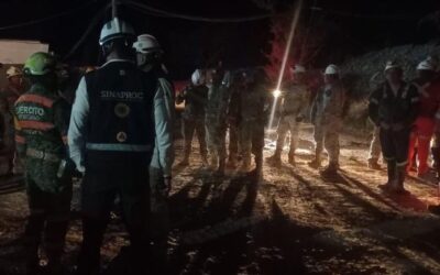 Protección Civil intensifica búsqueda de 4 mineros en Sinaloa; más de 300 trabajan en rescate