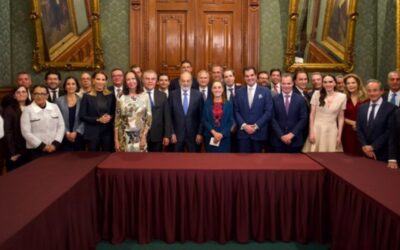 Sheinbaum dialoga con Carlos Slim y líderes empresariales sobre inversiones del Plan México