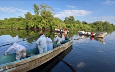 350 personas trabajan en limpieza de Río Seco tras fuga en Dos Bocas