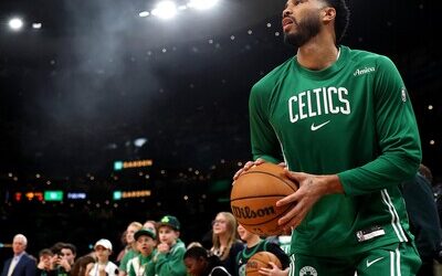 Jayson Tatum vuelve a jugar tras casi un año lesionado
