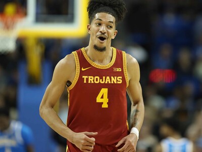 Basketbolista Chad Baker-Mazara es separado de los Trojans