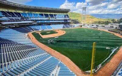 Caracas quiere pelear por el Clásico