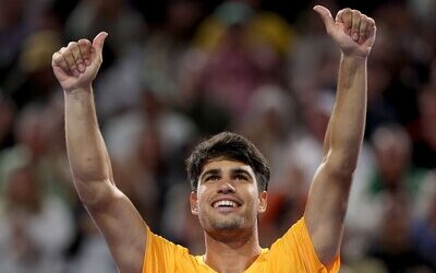 Carlos Alcaraz vence a Fonseca en el duelo más esperado del día