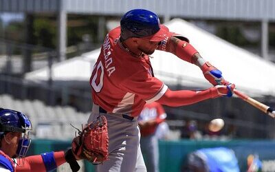 Clásico Mundial de Béisbol: Guibert y Moncada guían a Cuba
