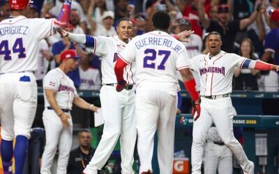 Clásico Mundial de Béisbol: RD vs EE. UU. en una semi de alto voltaje