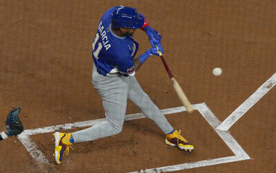 Clásico Mundial de Béisbol: Venezuela destrona a Japón y va a semis