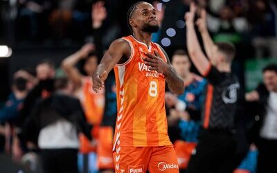 Jean Montero lidera una contundente victoria del Valencia