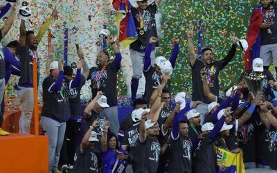 Selección venezolana béisbol celebra Clásico Mundial pero no viaja