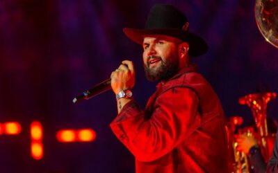 “Esa canción no es mía”: Así fue el incómodo momento que vivió Carín León en Supernova 2026