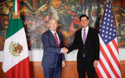 El nuevo canciller Roberto Velasco se reunió con el embajador de Estados Unidos en México