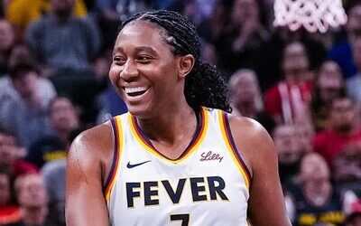 Aliyah Boston firma el mayor contrato de la historia de la WNBA