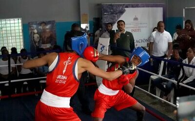 Inefi y Miderec rescatan club de boxeo y Cultural Samuel Santana