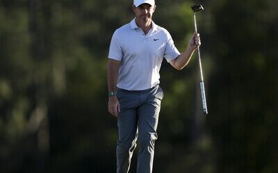 Masters: McIlroy lidera por seis golpes tras segunda ronda