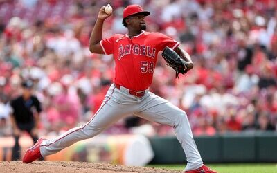 MLB: José Soriano se convirtió en el primero con cuatro triunfos